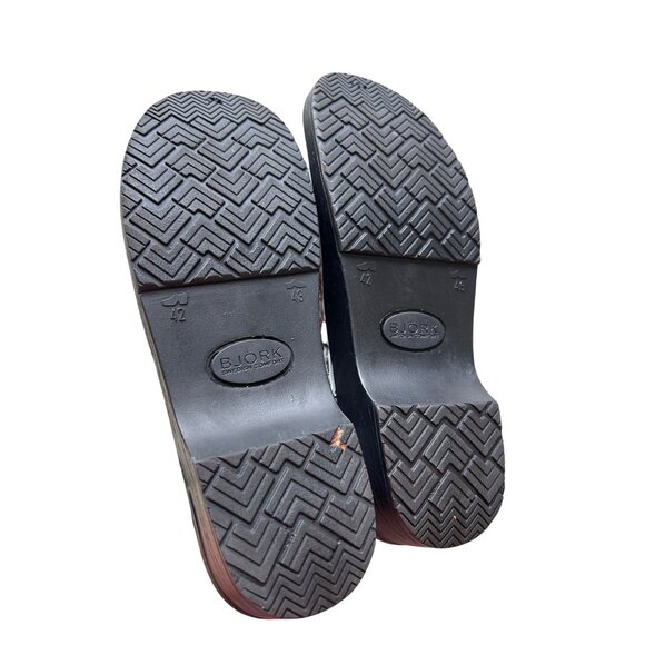Bjork Women's Sz 42 Professional Linnea Flower Leather Clogs - Picture 6 of 12